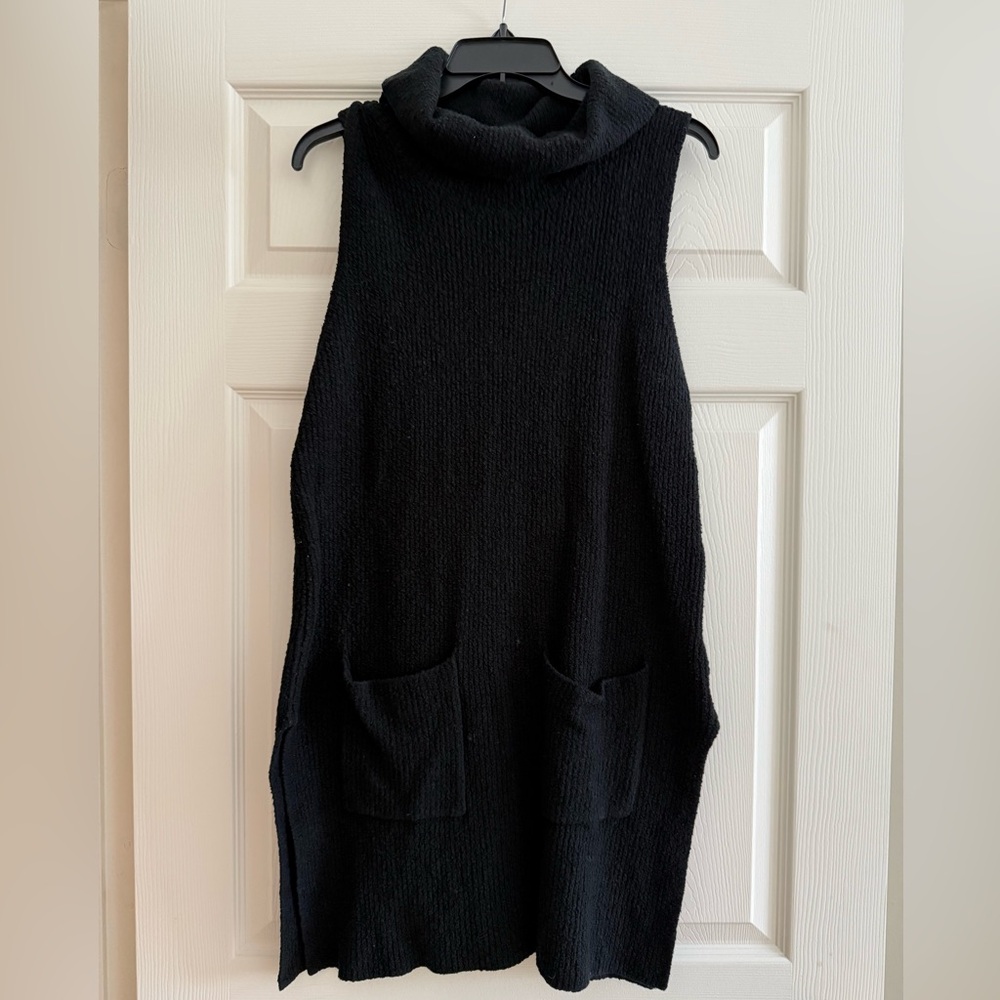 Vince Camuto Black Sleeveless Cowl Neck Sweater